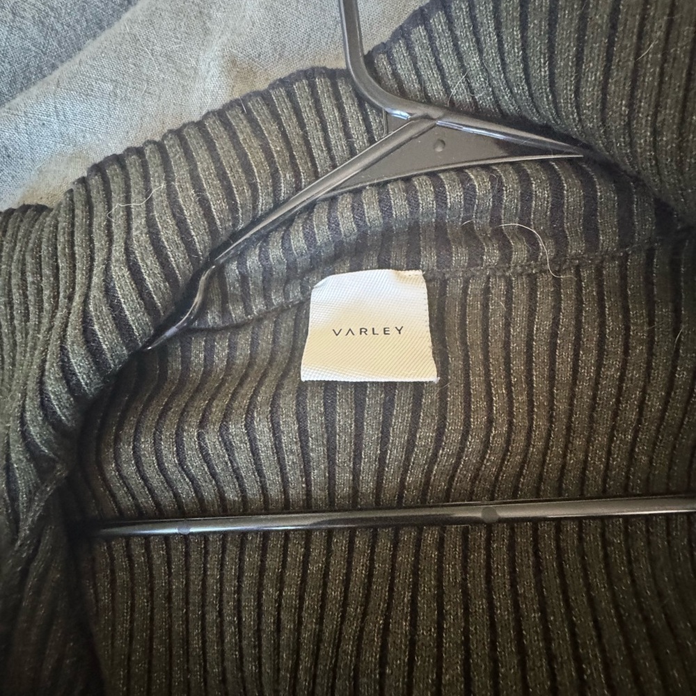 Varley Olive Ribbed Knit Sweater - Picture 2 of 3